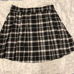Hollister Pleated Skirt XS